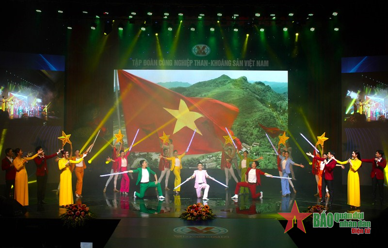 Nhà hát Ca múa nhạc Quân đội biểu diễn hàng trăm chương trình nghệ thuật trong năm 2023